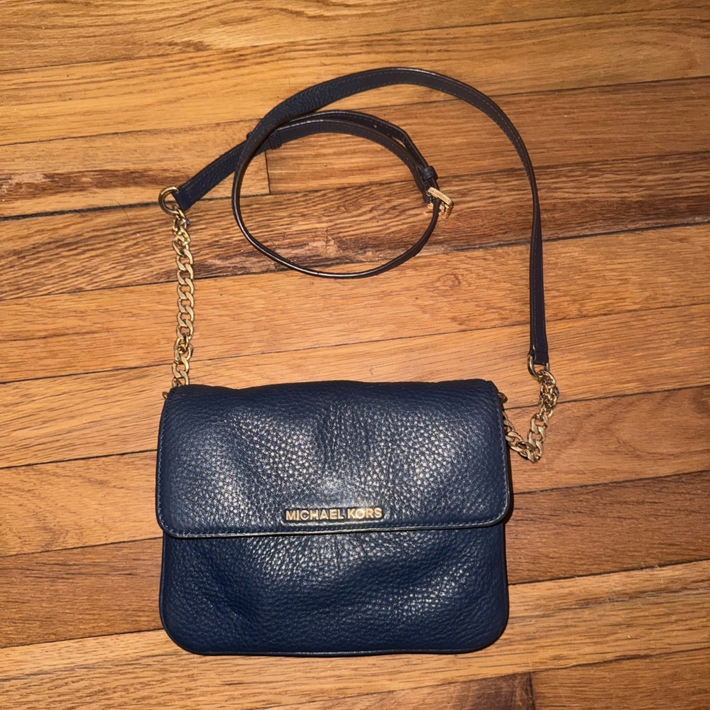 Michael Kors Navy Pebbles Leather Crossbody Purse